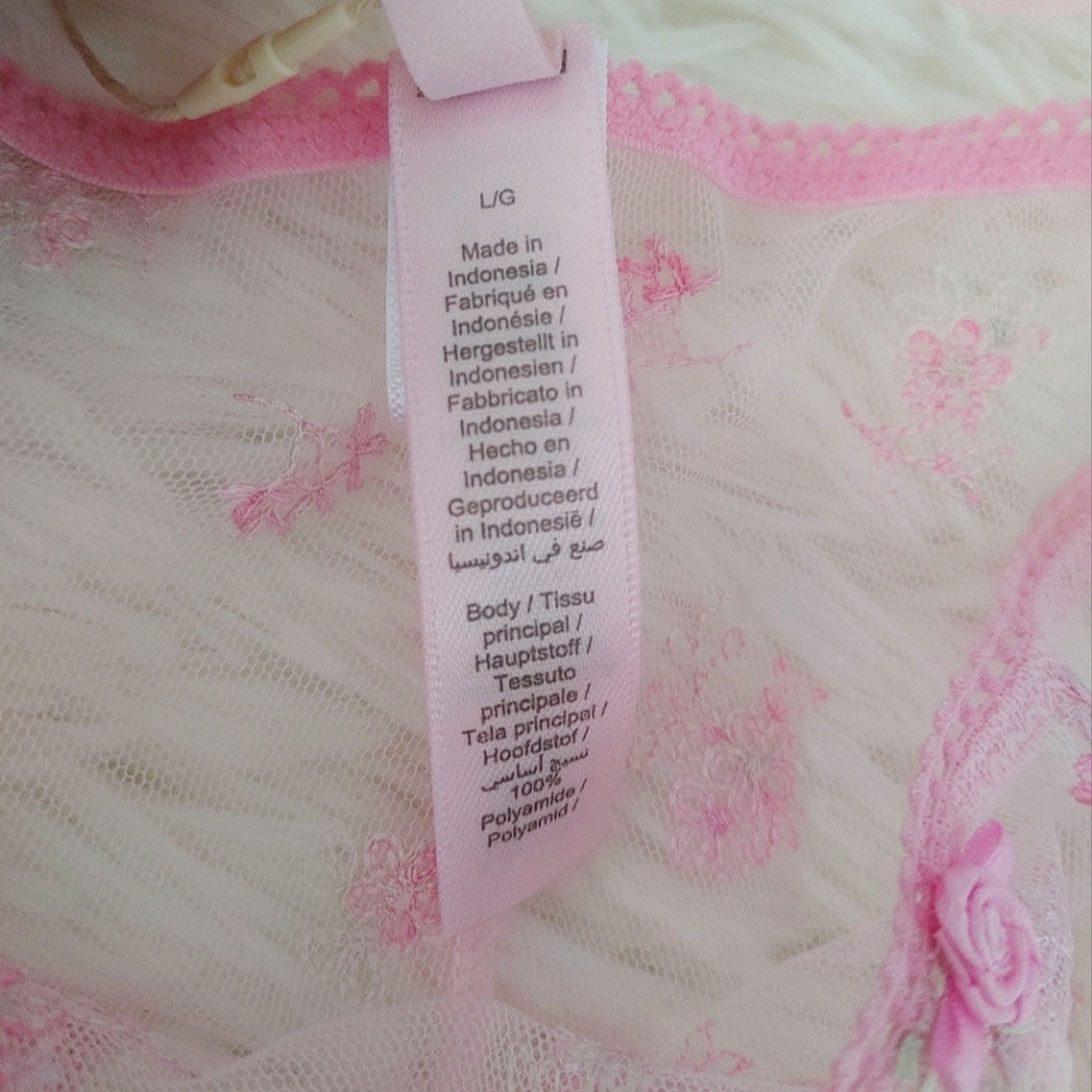 SKIMS Intimate Scoop Cami & Short Set - Picture 11 of 16